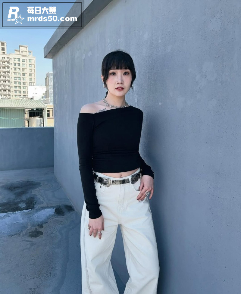 高颜值反差女神 柔柔相关图片11
