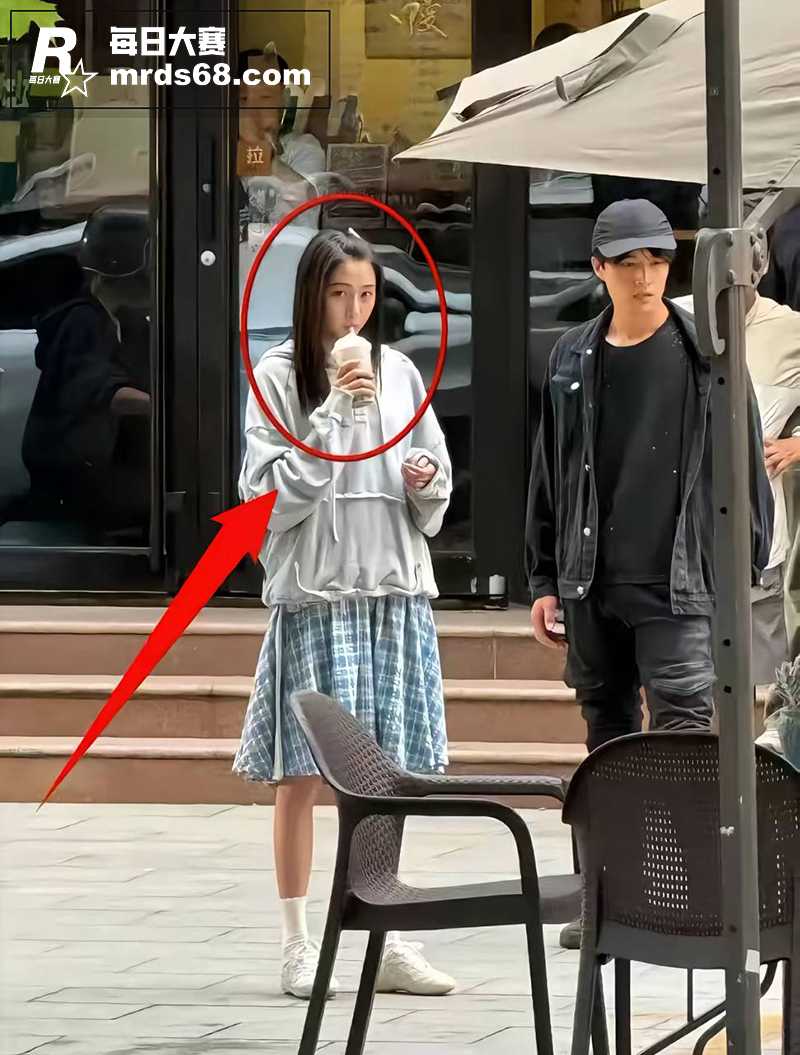 热搜大瓜！横店炮王王相关图片11