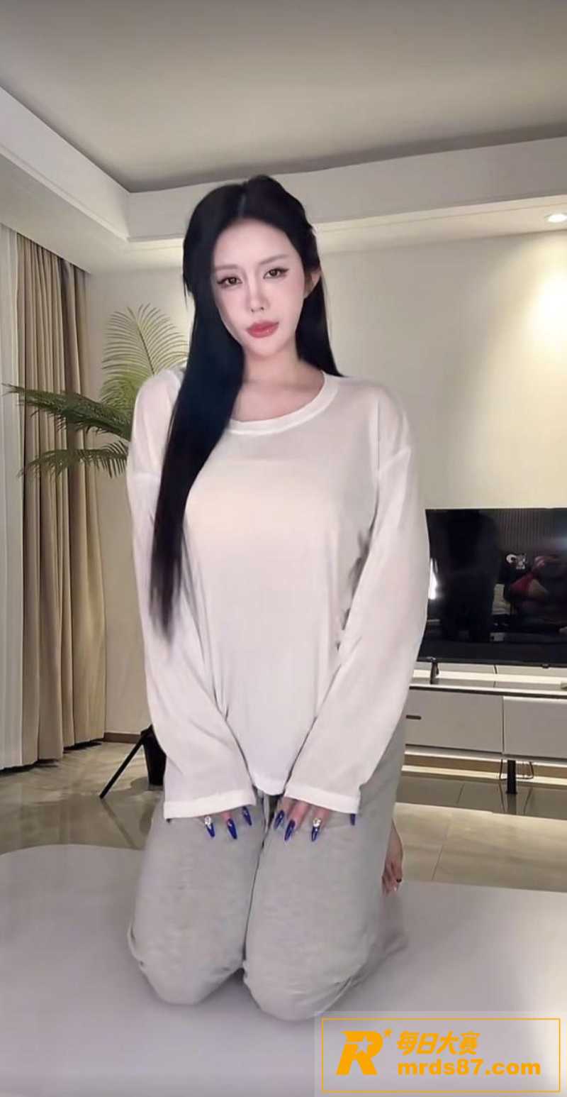 抖音高颜值网红 依阳相关图片3