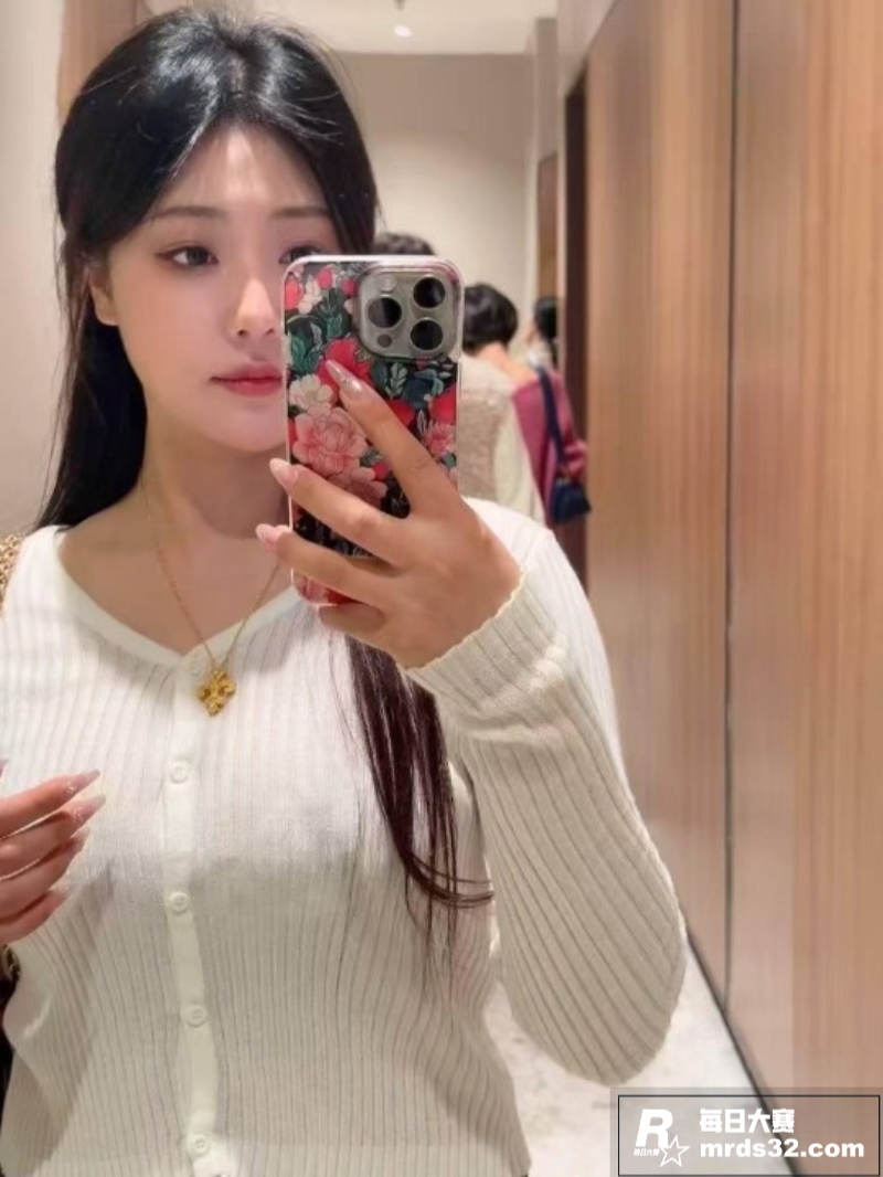 抖音极品高颜值御姐女相关图片7