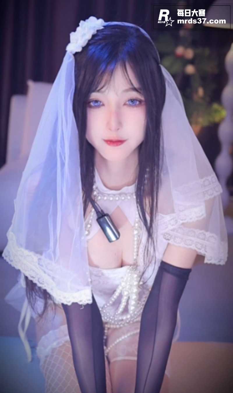 B站极品尤物女神 余相关图片4