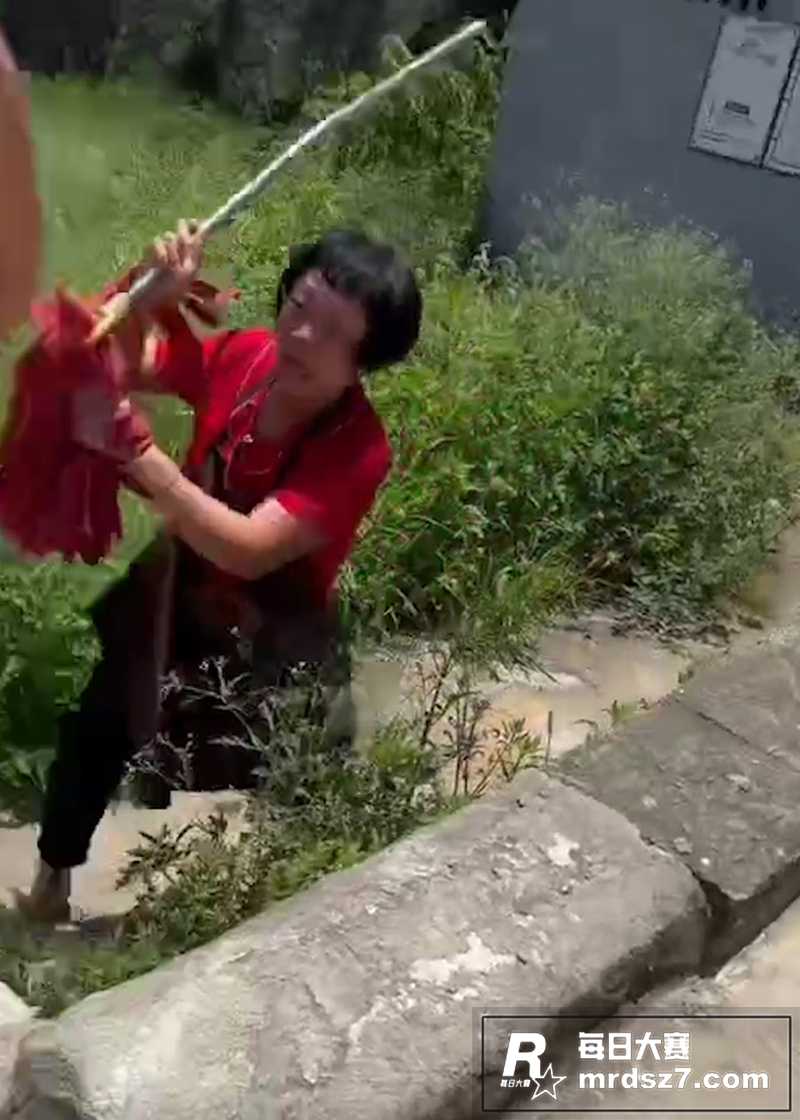 福建泉州 年轻男子试相关图片6