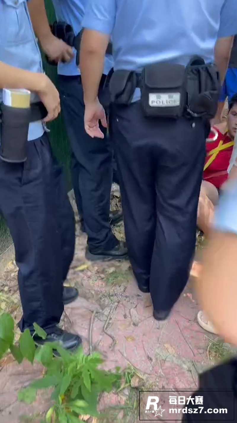福建泉州 年轻男子试相关图片10