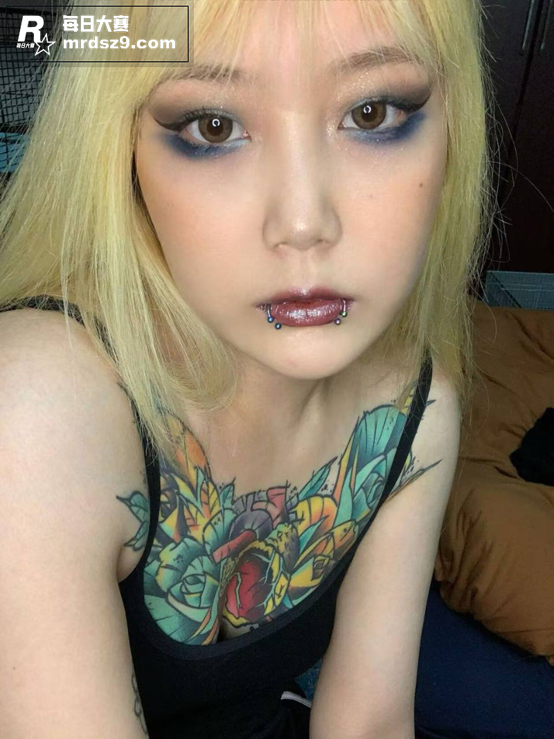 新疆极品反差婊 没钱相关图片4