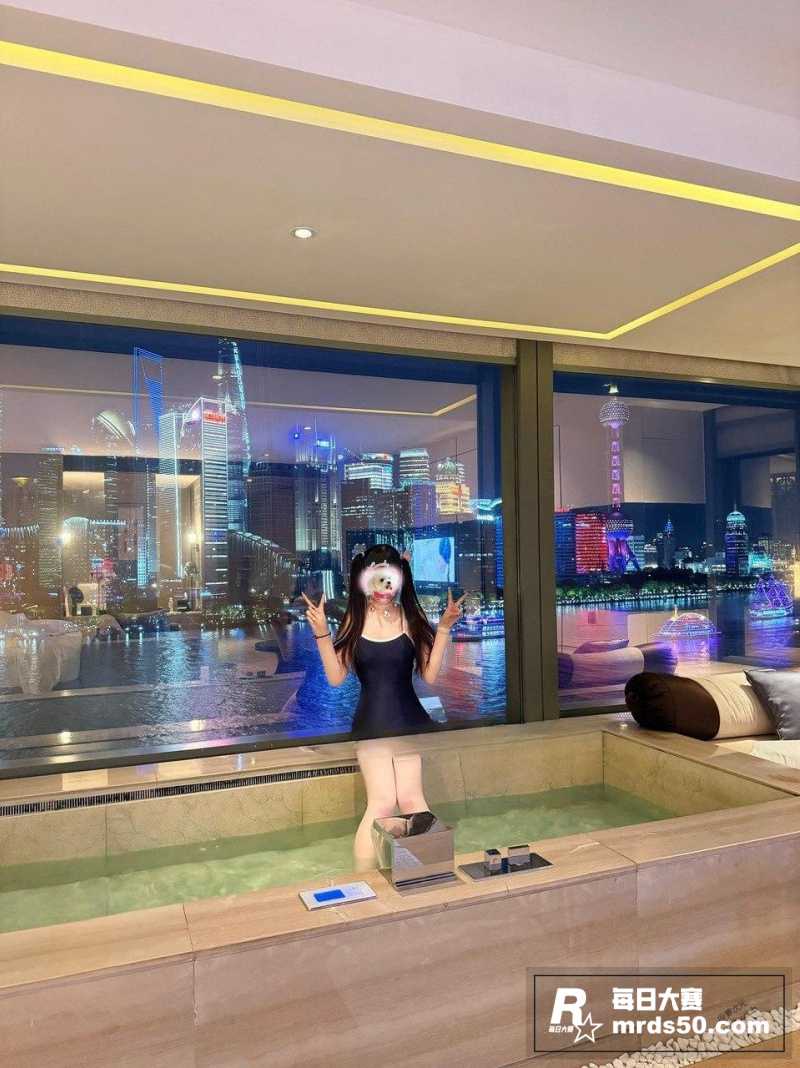 推特超反差萌妹 电击相关图片8