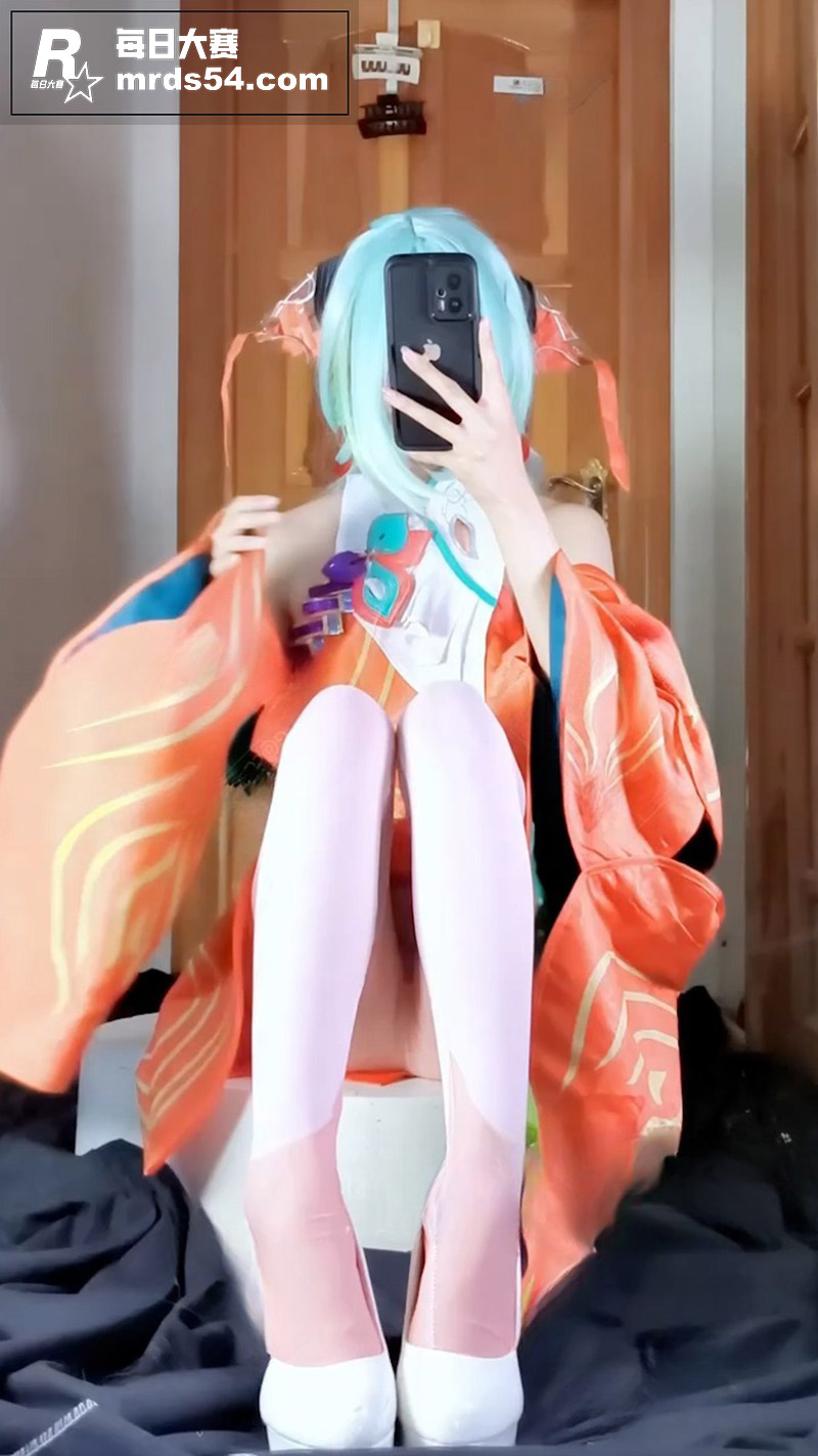 极品美腿福利姬 紫姬相关图片1