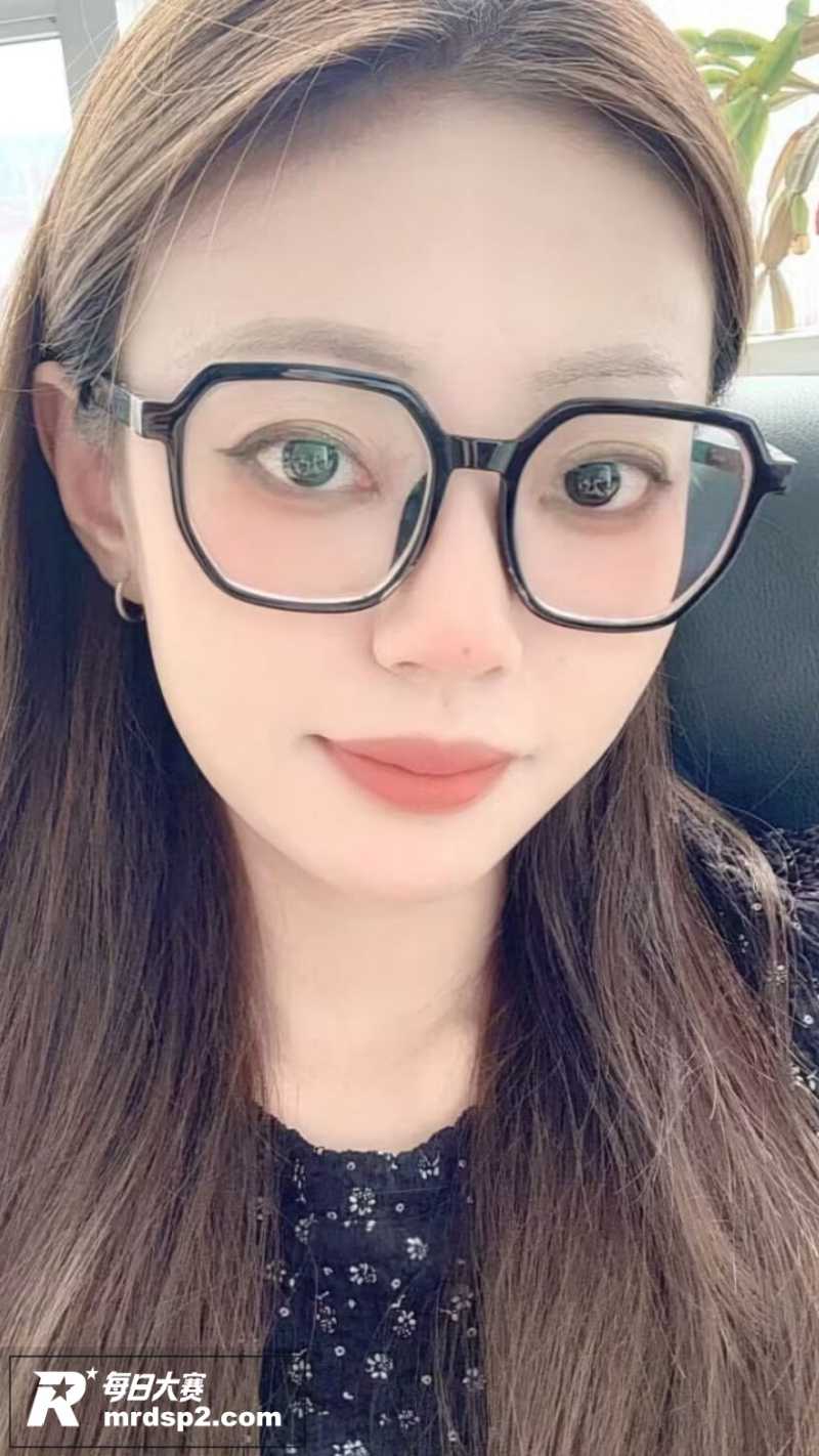 广州高颜值少妇淫妻 相关图片1