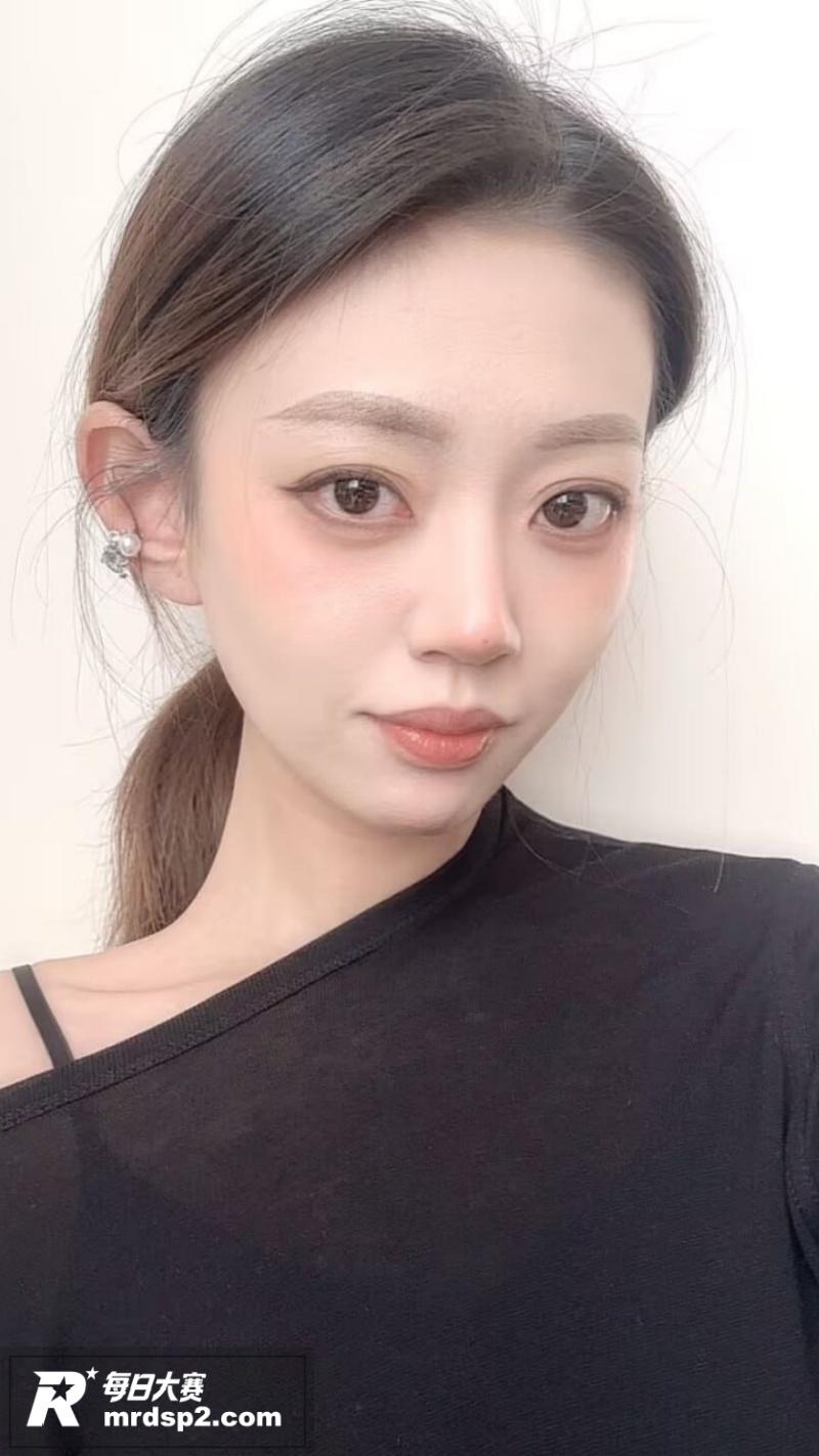 广州高颜值少妇淫妻 相关图片18