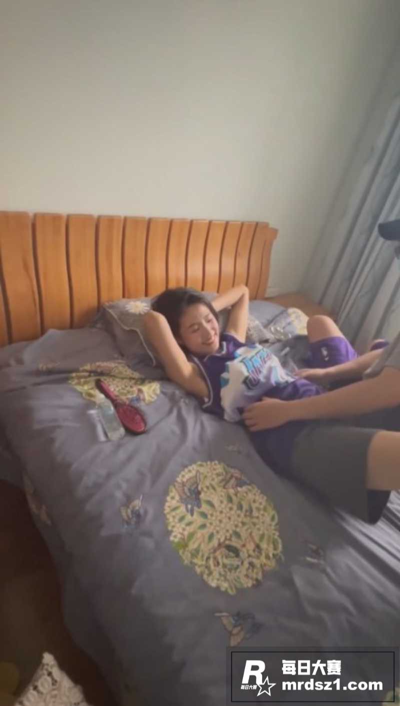 清纯高颜值女神 小麦相关图片2
