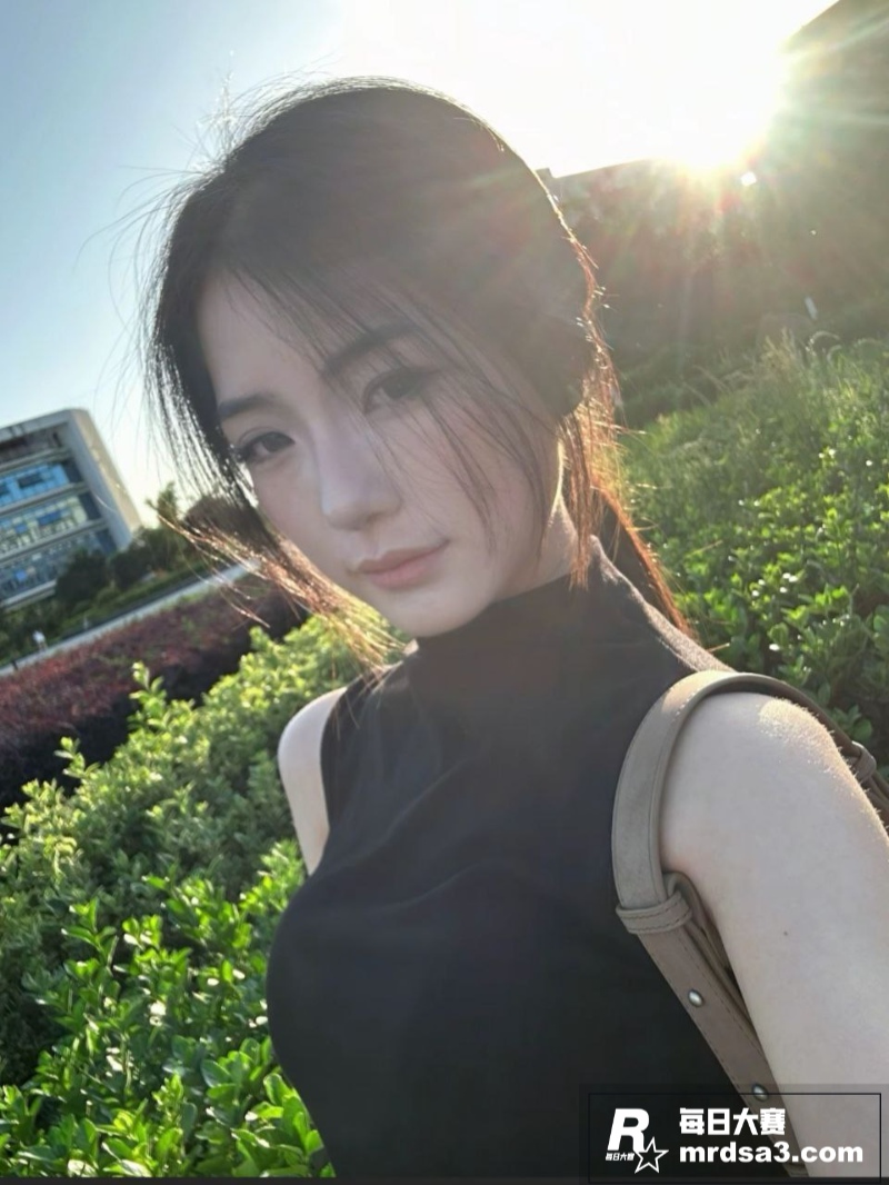 广东阳江00后新婚夫相关图片1