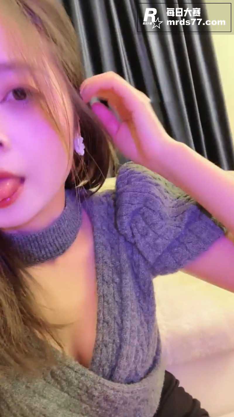 极品母狗女探花 直播相关图片2