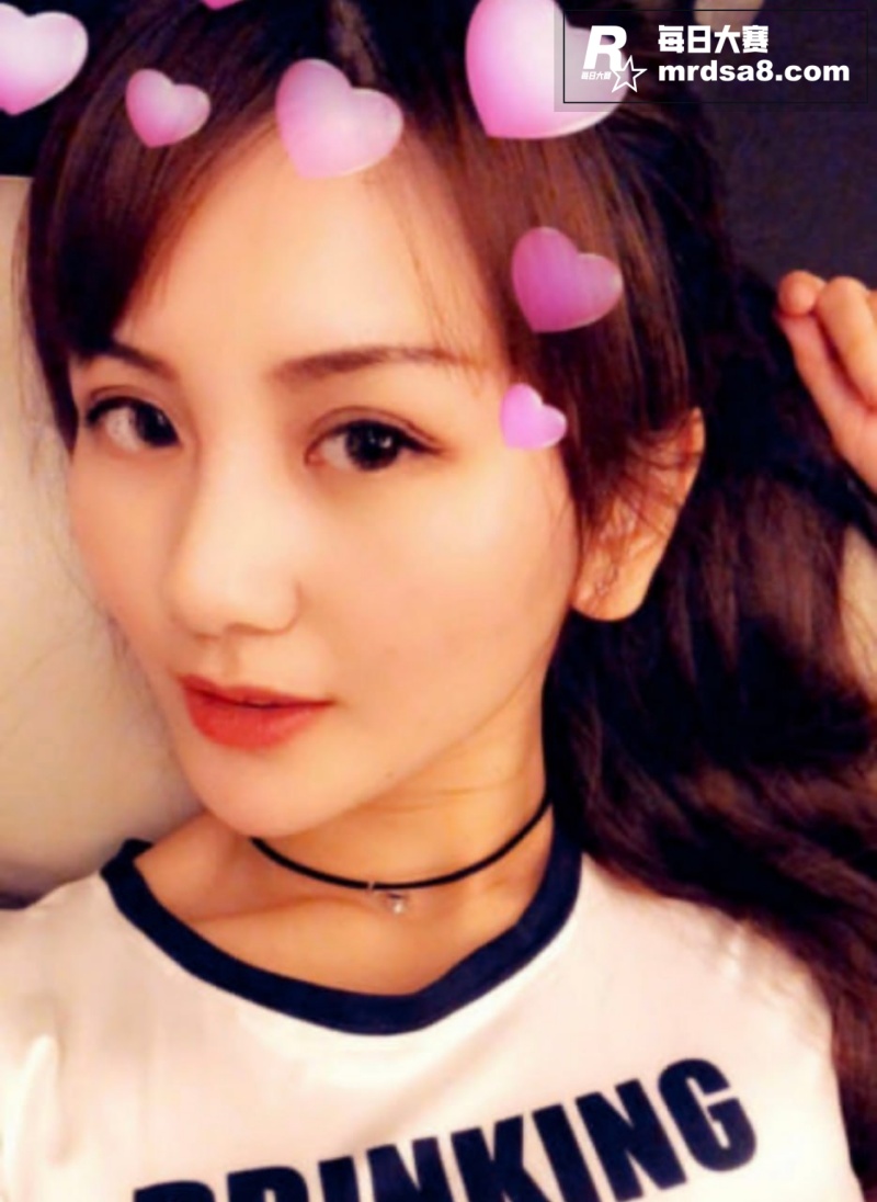极品反差小骚货 被闺相关图片4