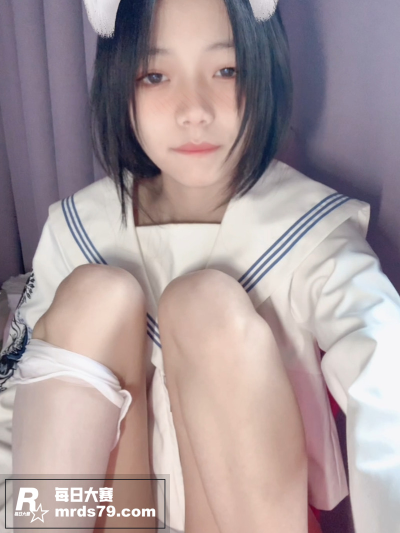 极品精神小妹人前可爱相关图片7