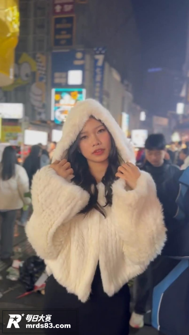 海南极品反差人妻 云相关图片2