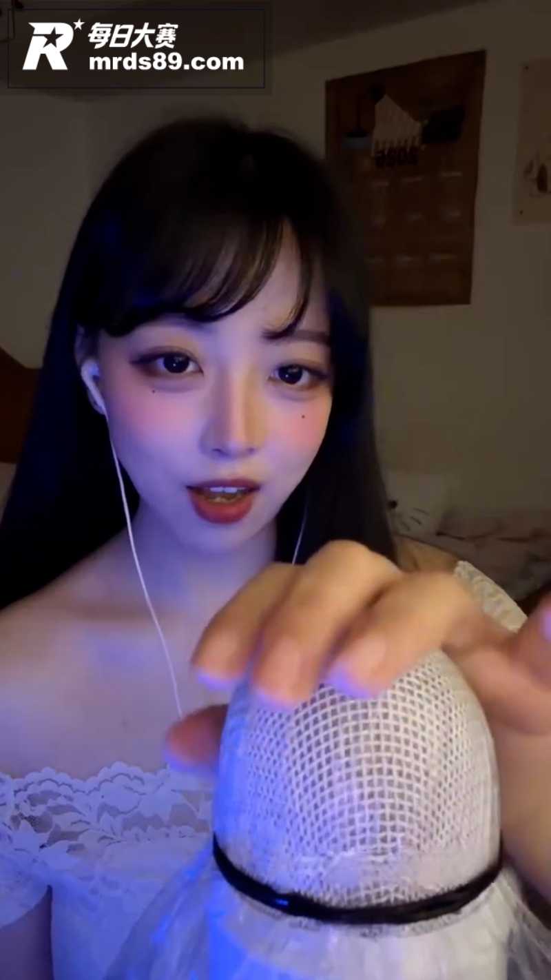 ASMR声控博主小鸟相关图片1