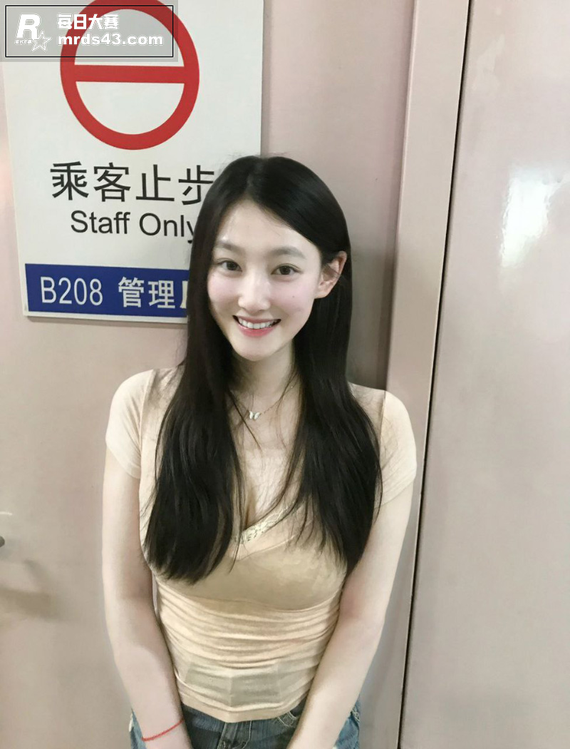 抖音清纯女大学生 大相关图片1