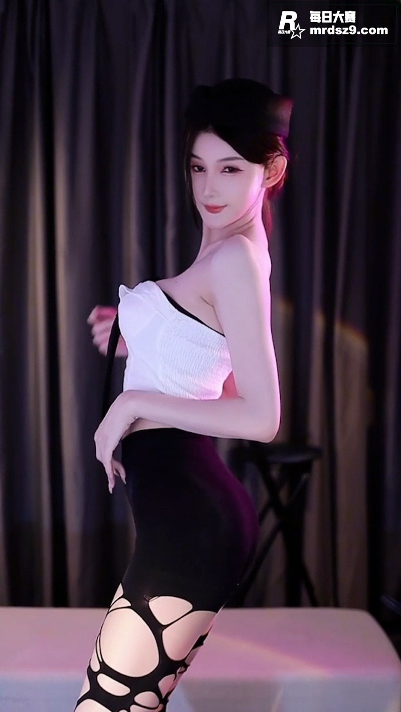 B站顶级福利姬 小鹿相关图片6