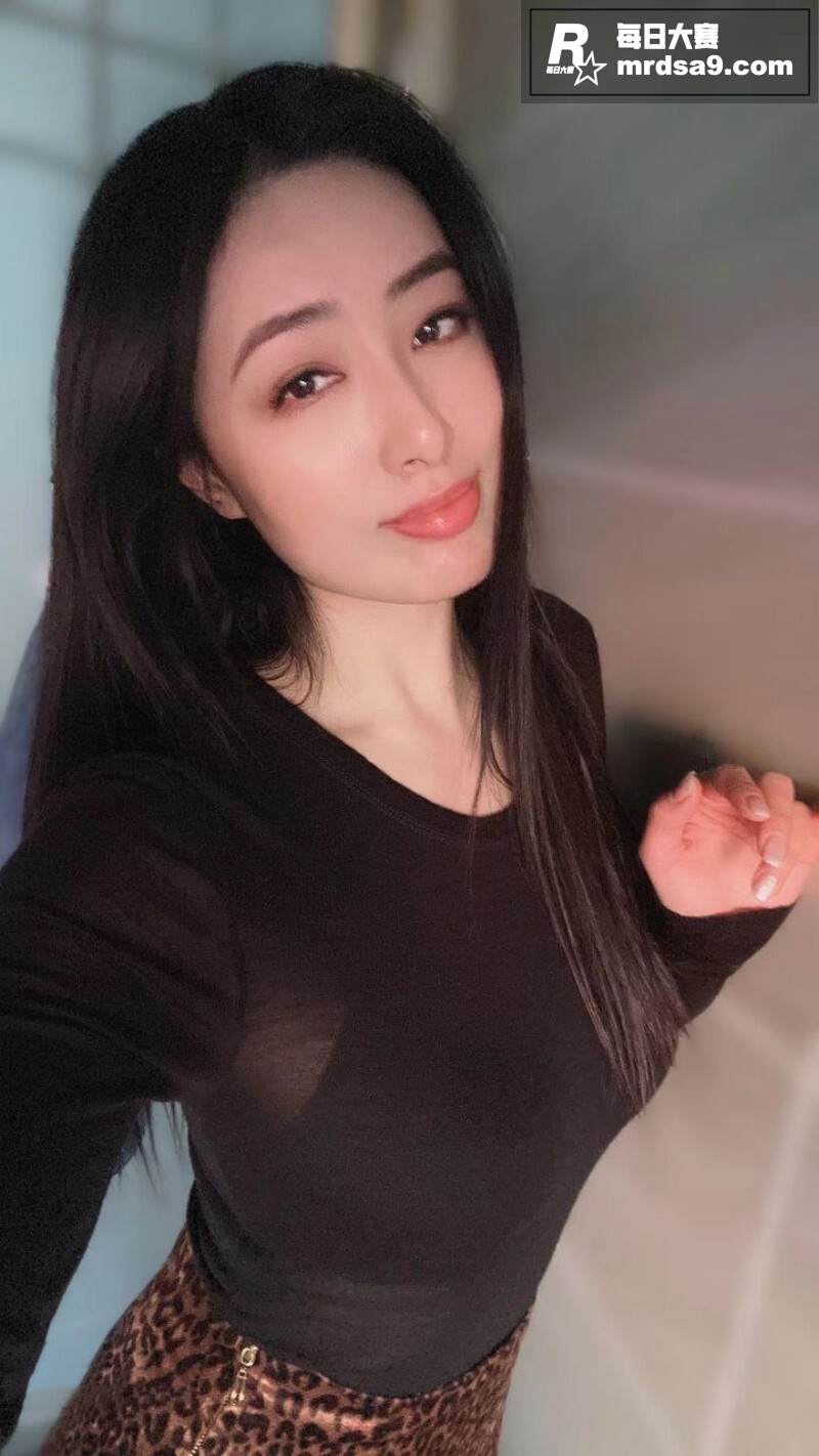 哺乳期巨乳美少妇 杨相关图片3