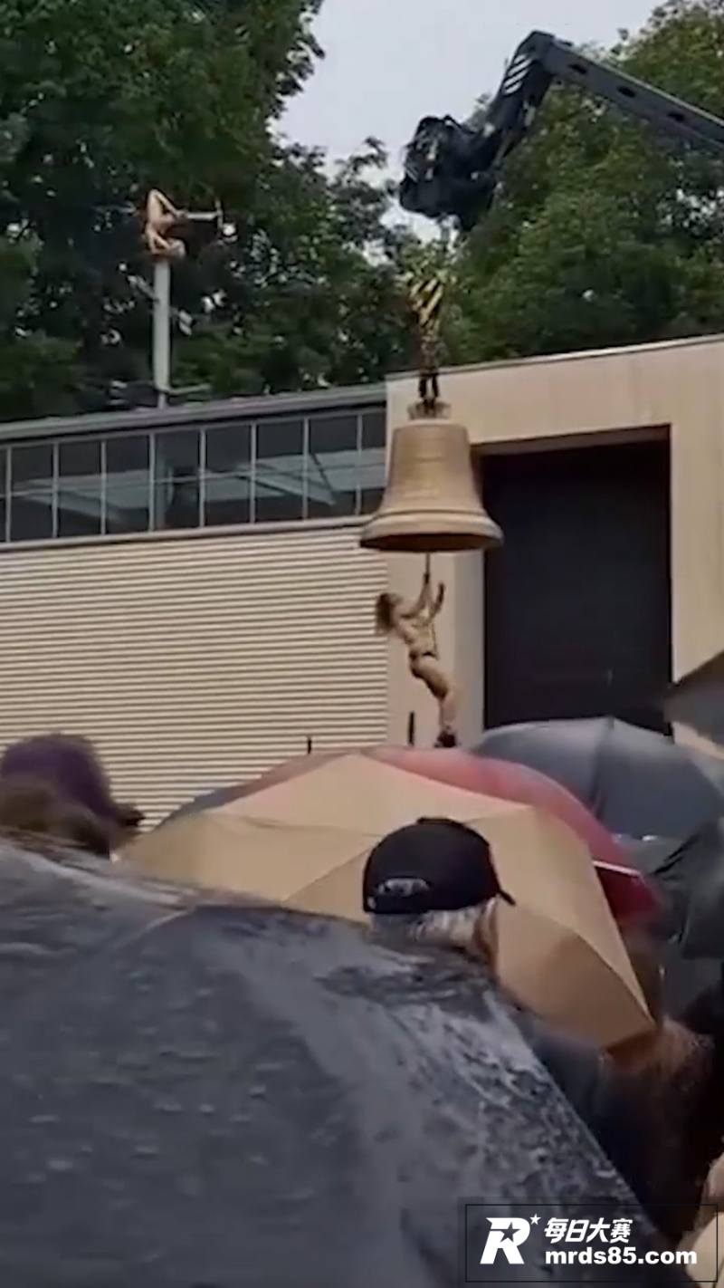 奥地利行为艺术家 弗相关图片5