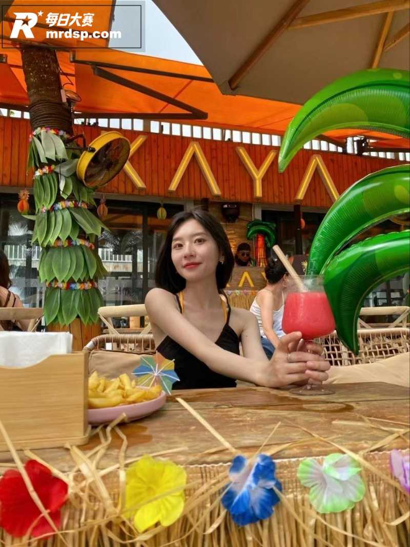 高颜值少妇私密视频 相关图片2