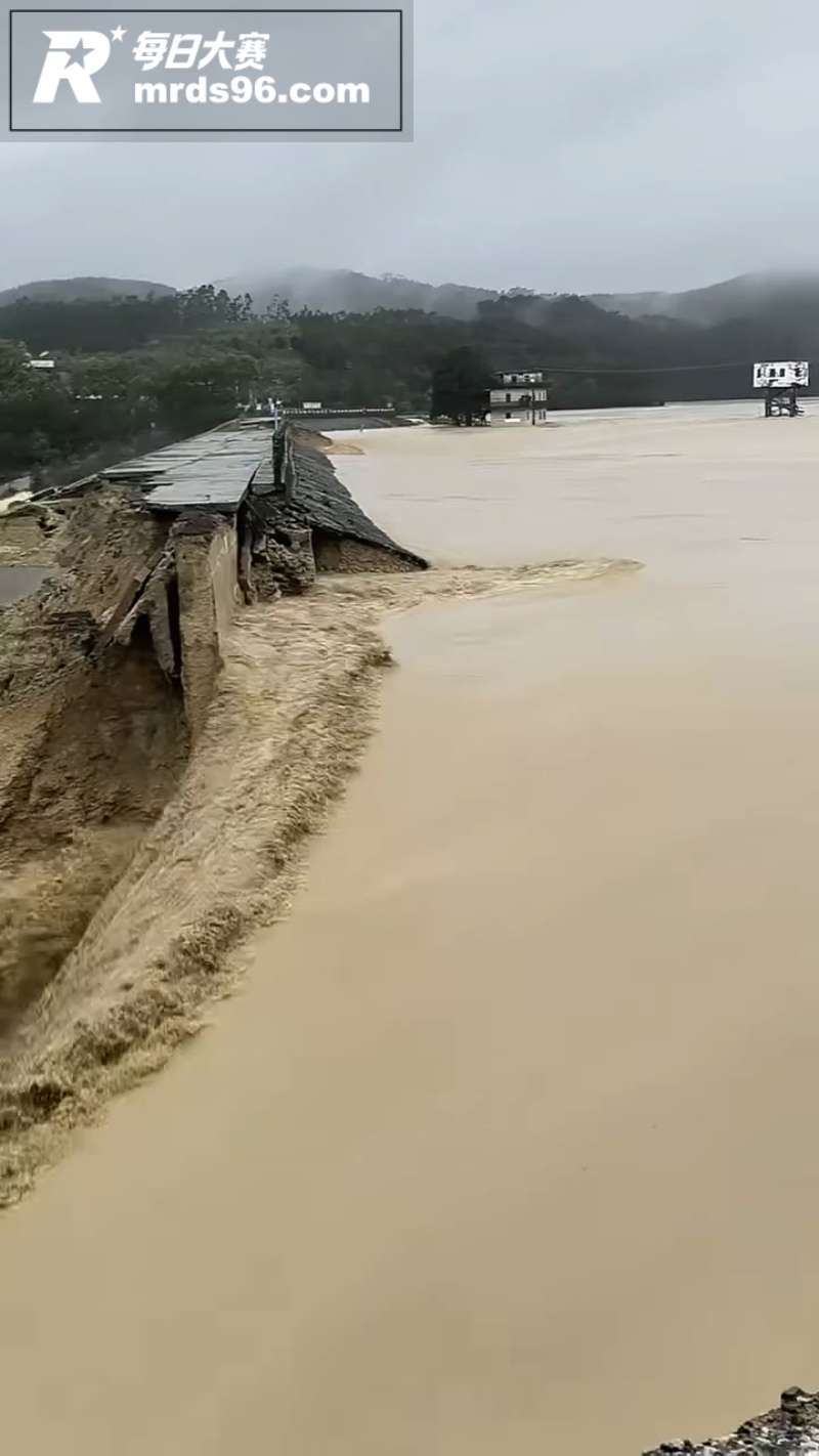 广西横州六蓝水库严重相关图片9
