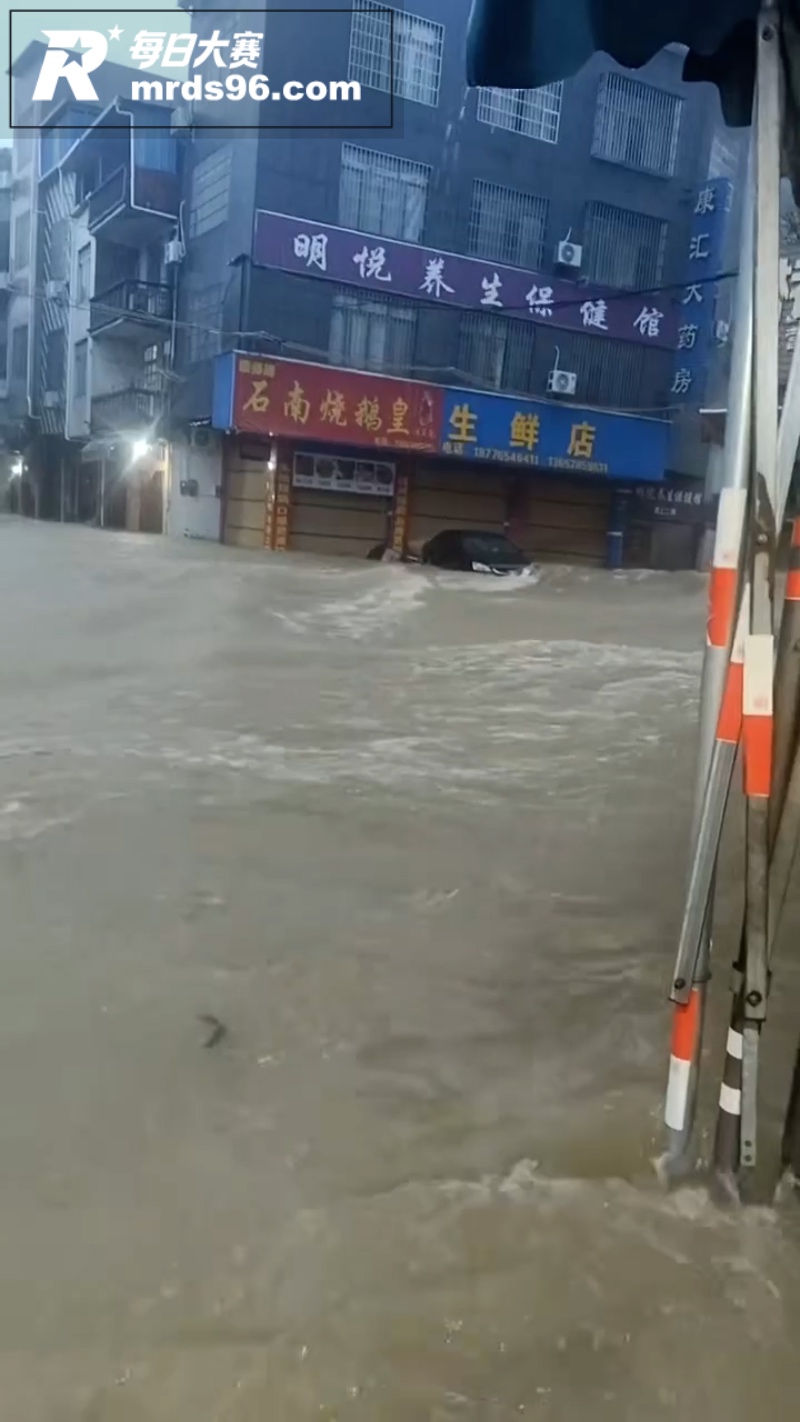 广西横州六蓝水库严重相关图片13