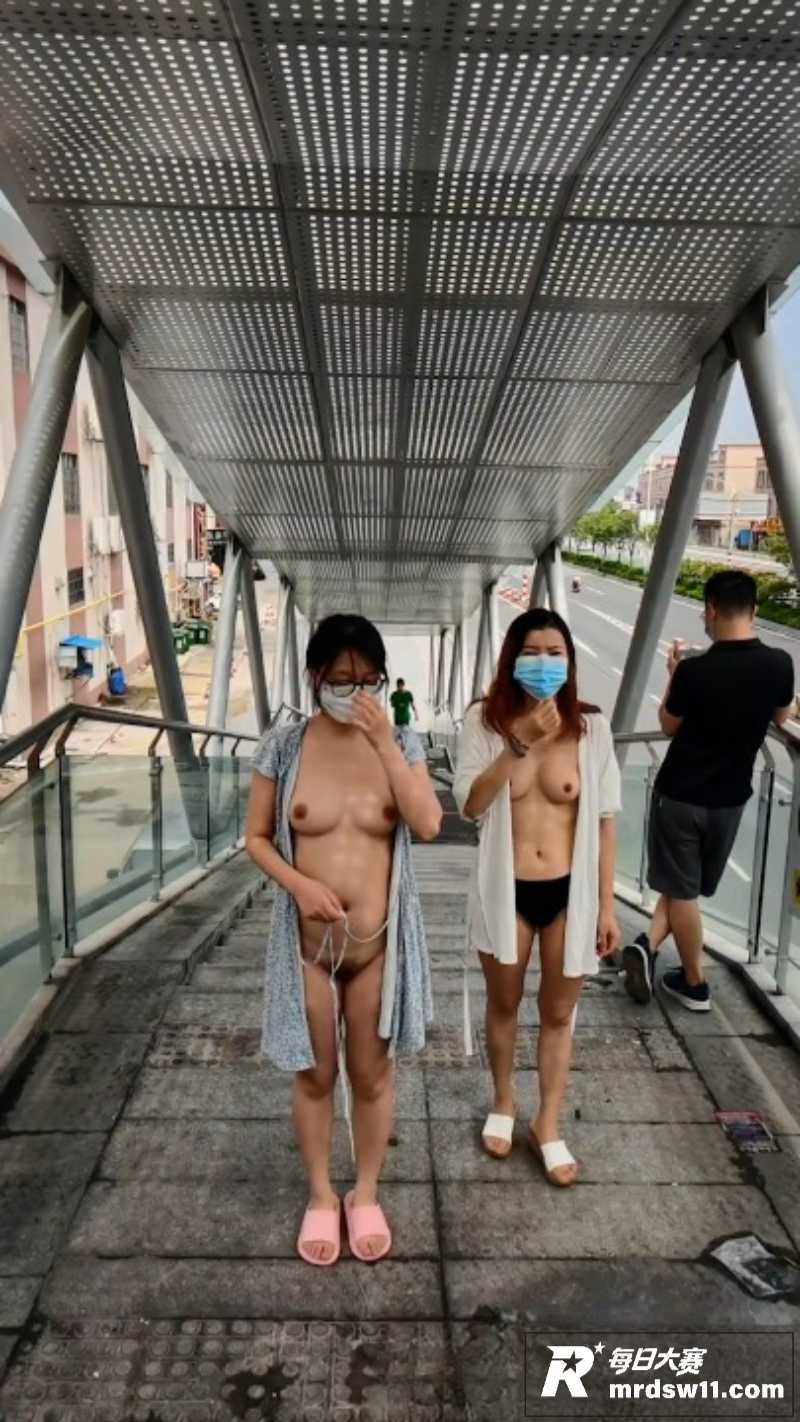 推特户外露出网黄博主相关图片2
