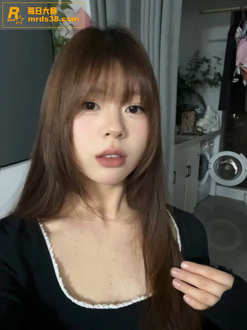 河南周口反差嫩妹 张相关图片2