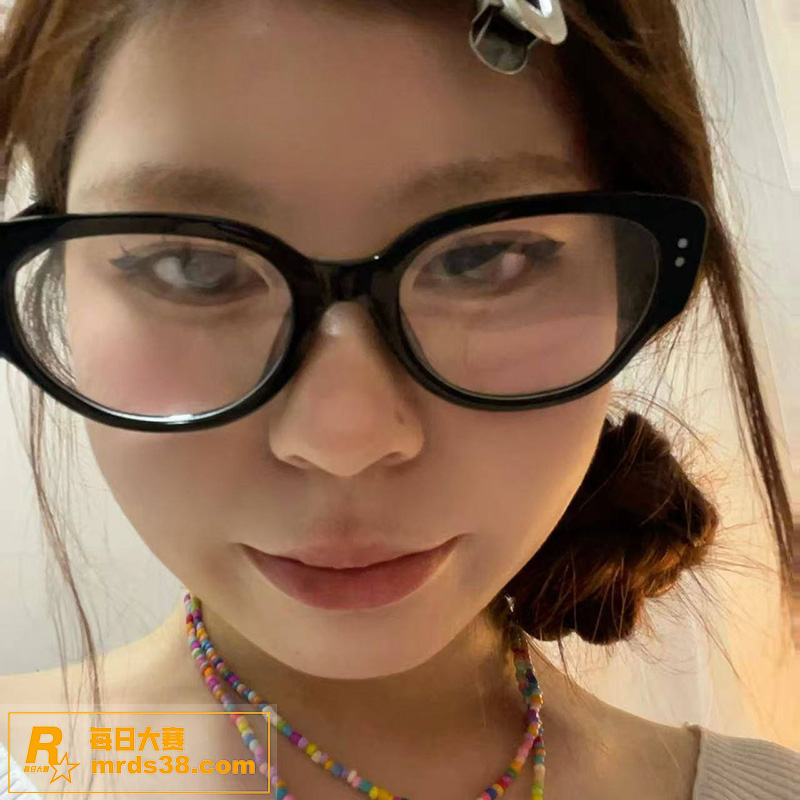 河南周口反差嫩妹 张相关图片4