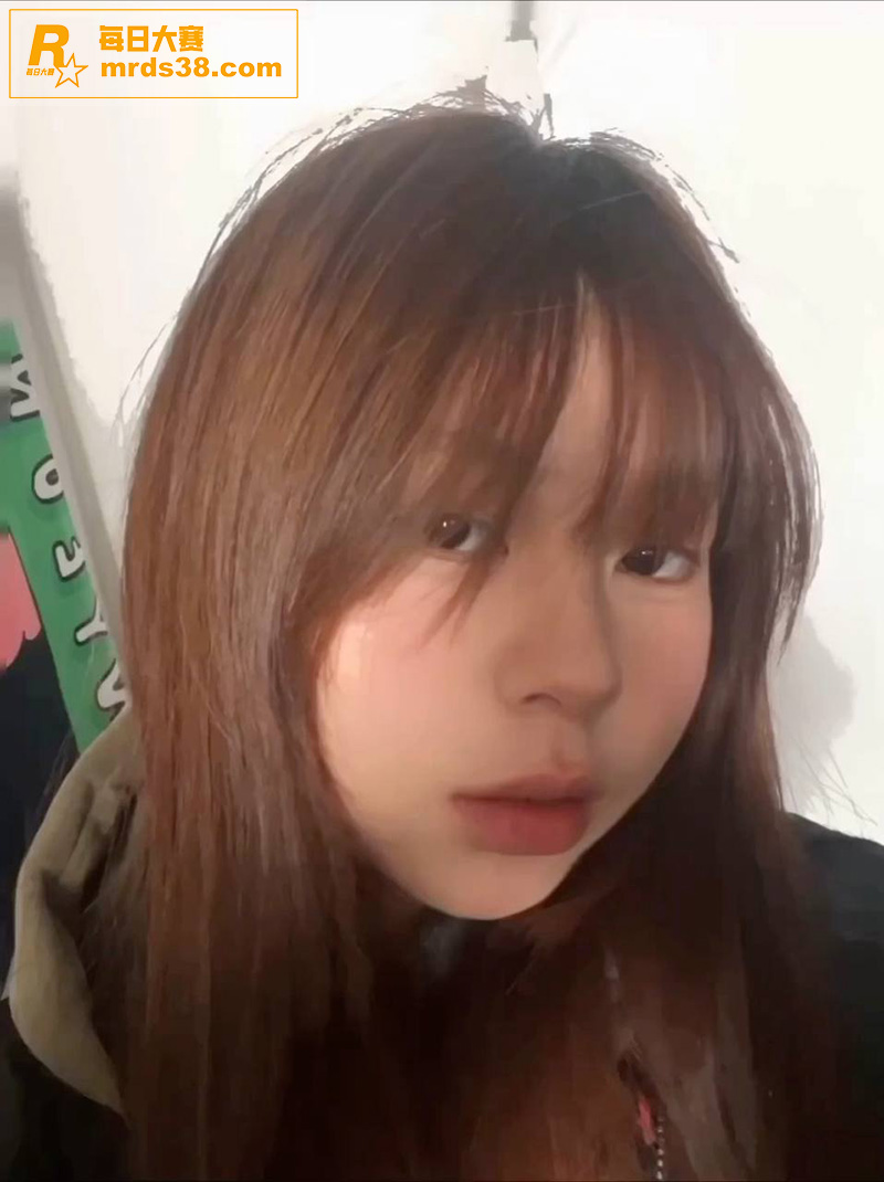 河南周口反差嫩妹 张相关图片7