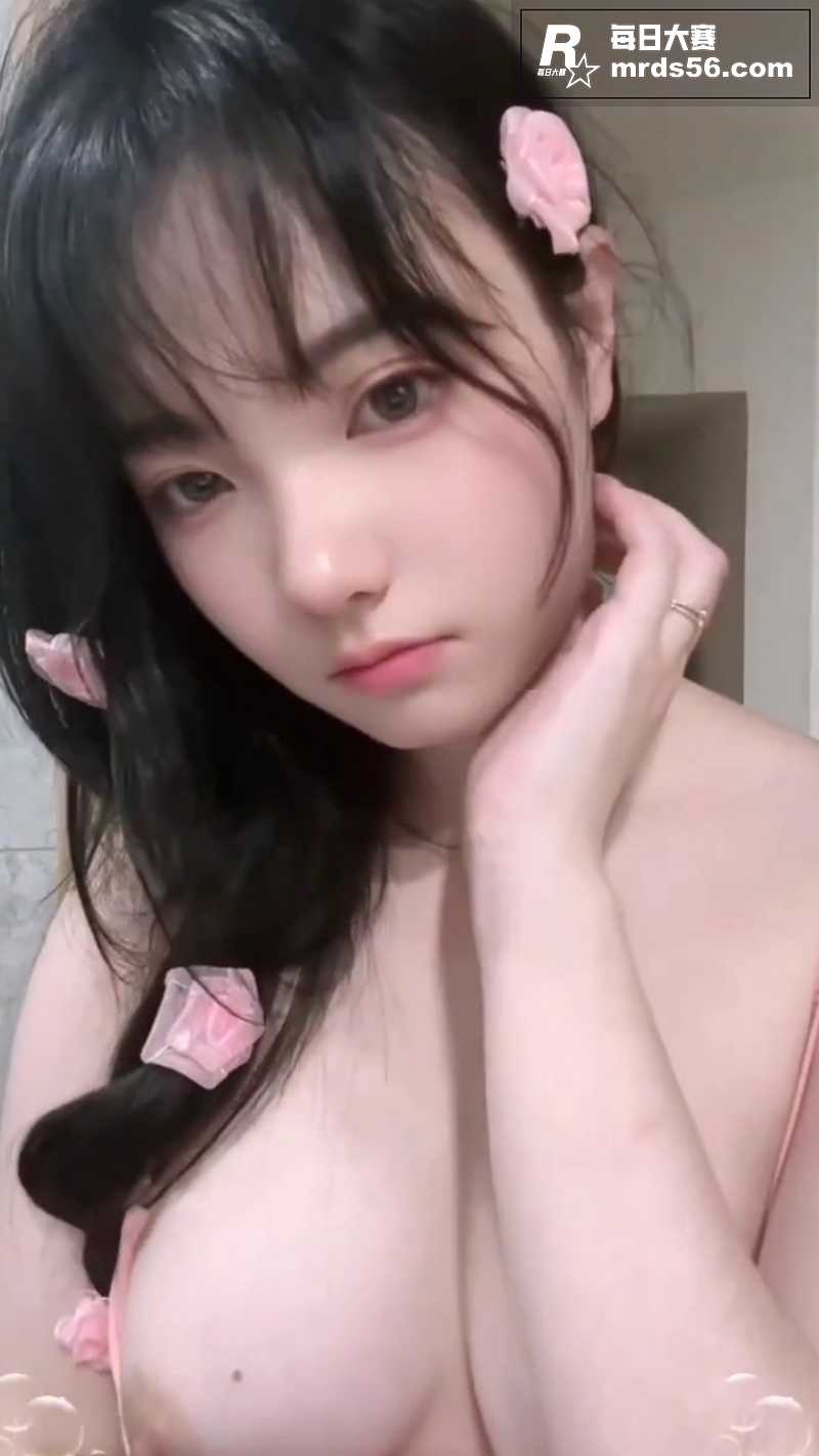 抖音高颜值巨乳网红少相关图片5