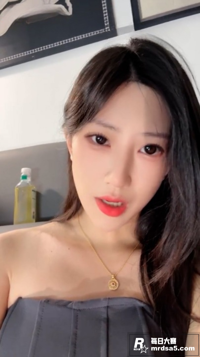 玩物直播长腿女神 粥相关图片2