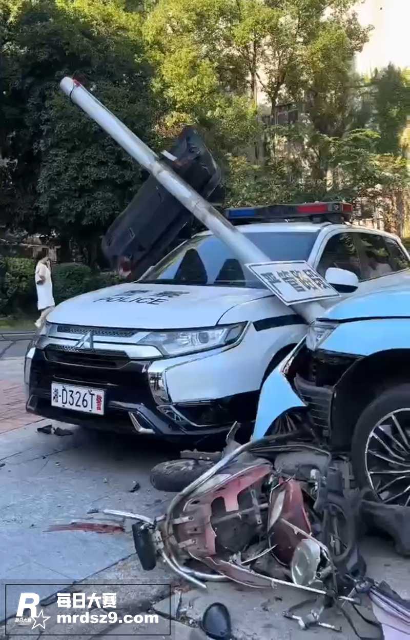 奇葩交通事故 25日相关图片2