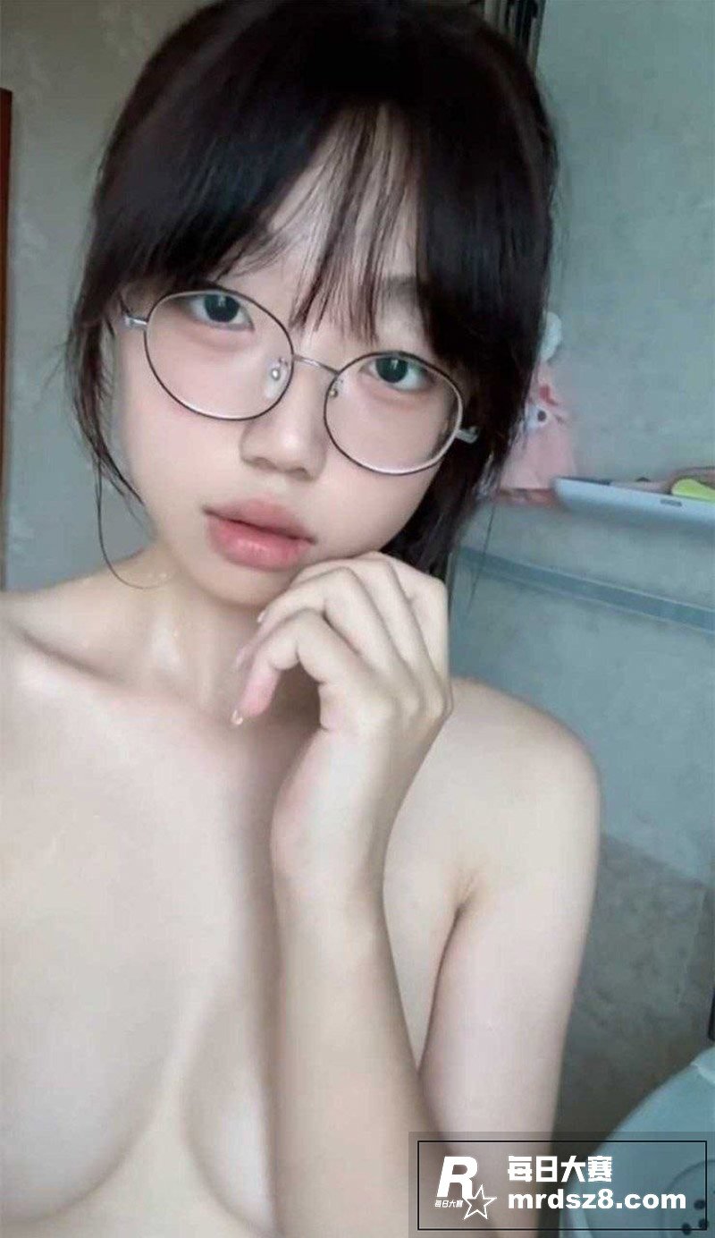 昆明清纯女大学生 不相关图片3
