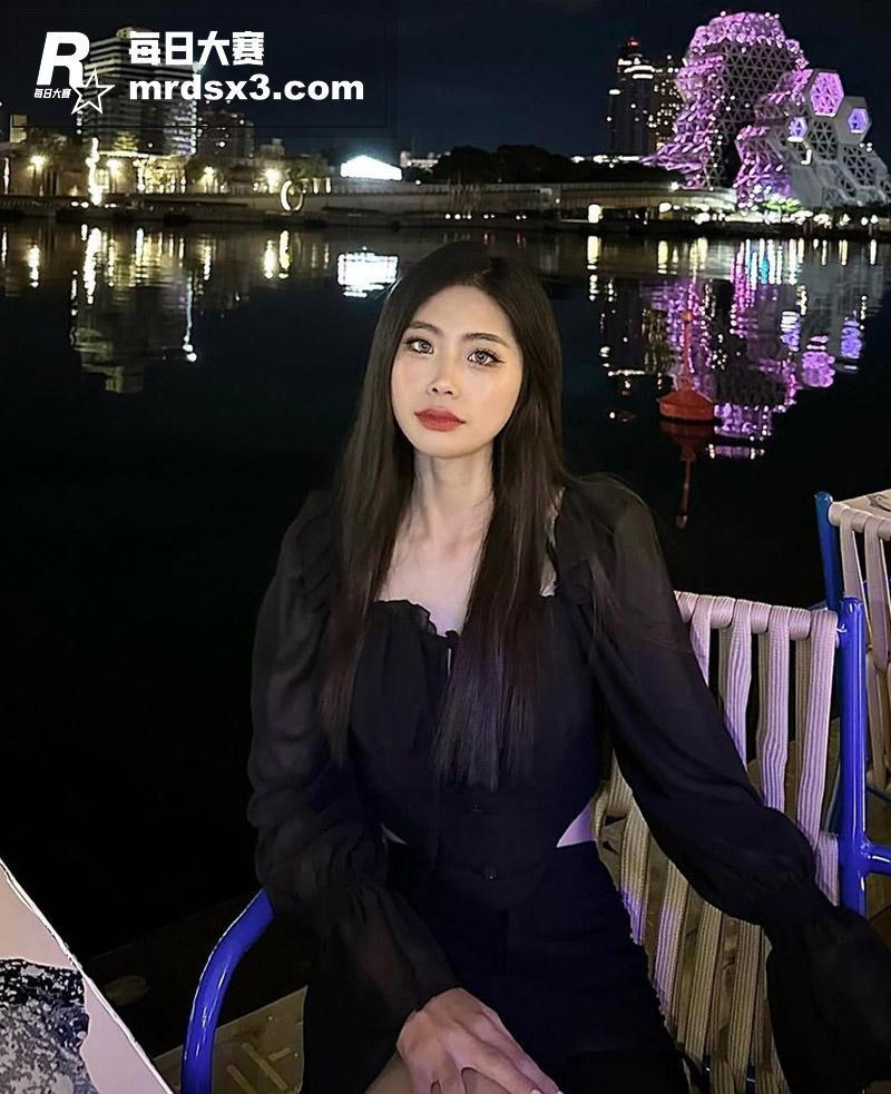 美容院高颜值老板娘 相关图片4