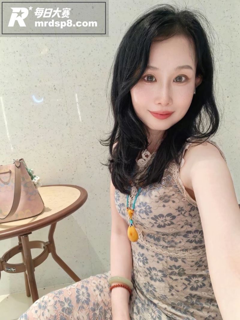 广东湛江黑长直御姐少相关图片1