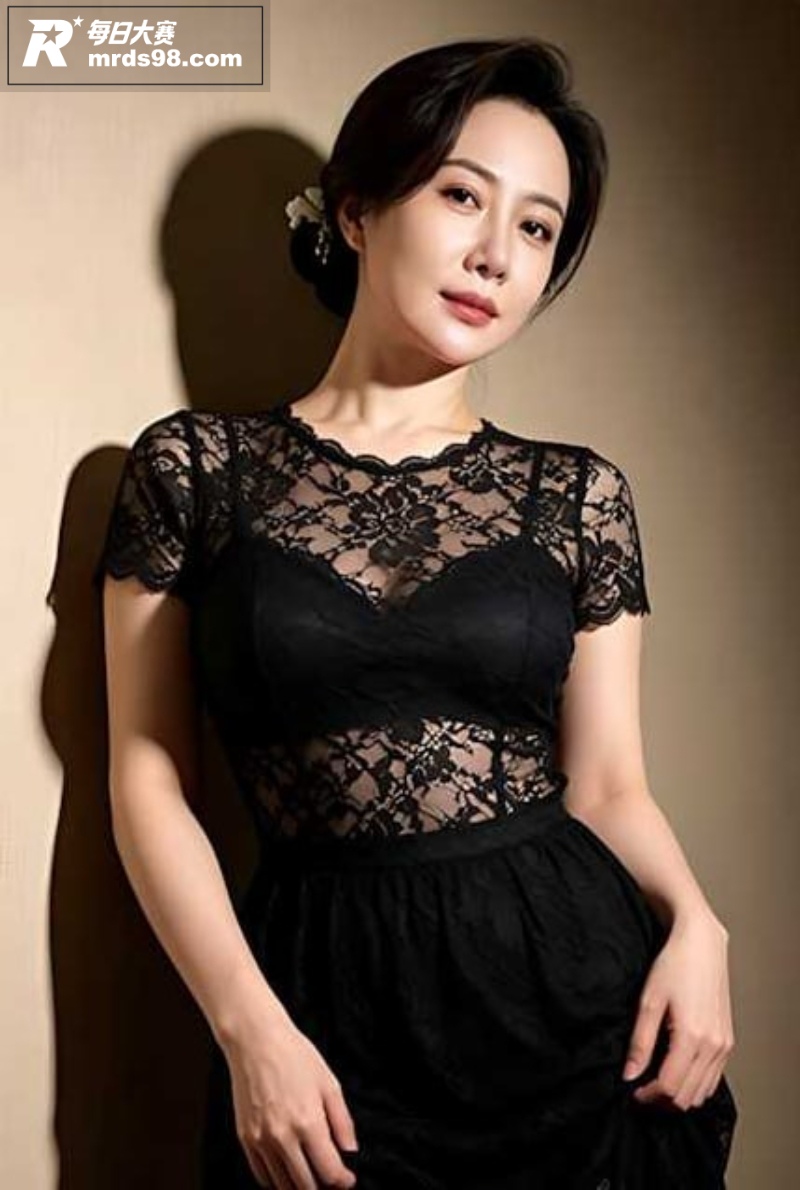 海角社区 妖娆的丈母相关图片1