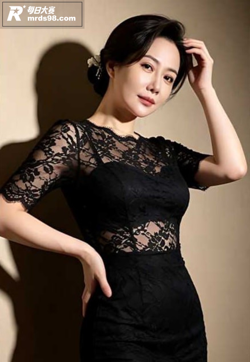 海角社区 妖娆的丈母相关图片2