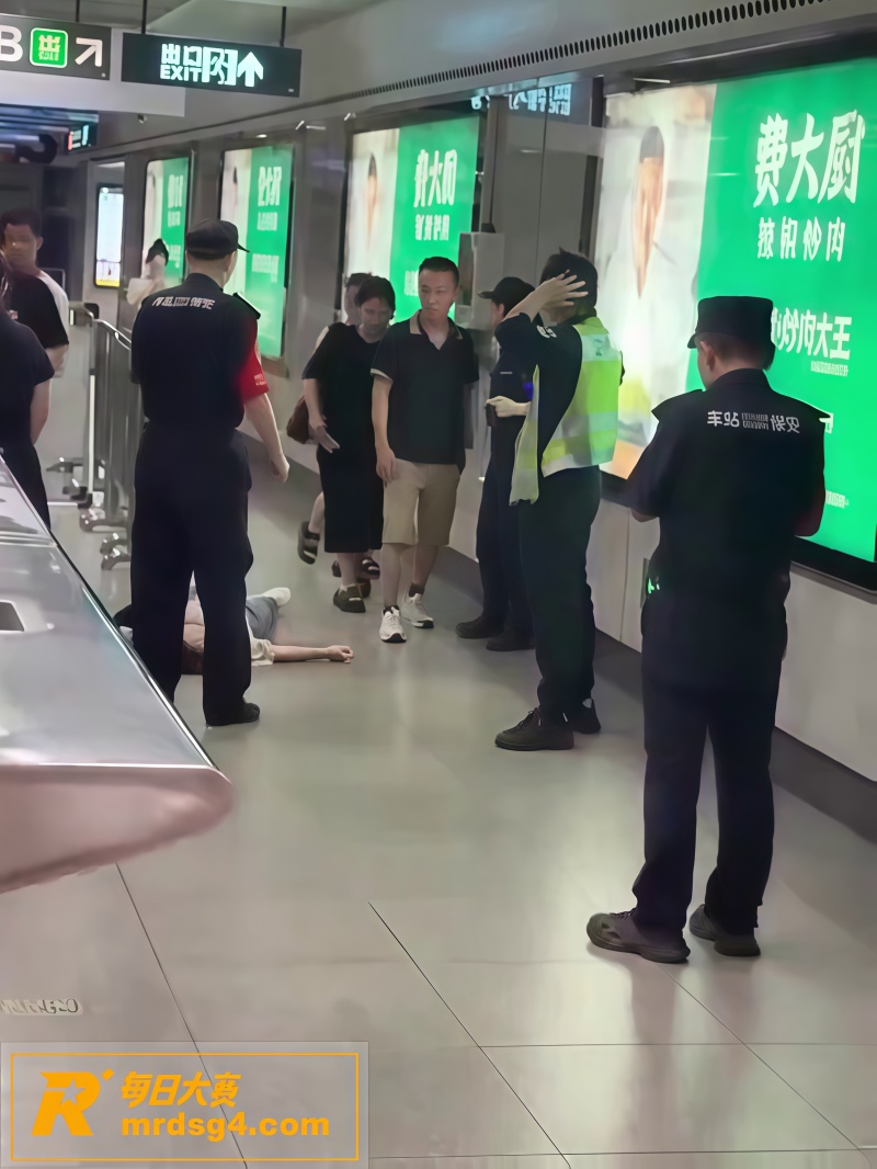 热门吃瓜 深圳地铁 相关图片1