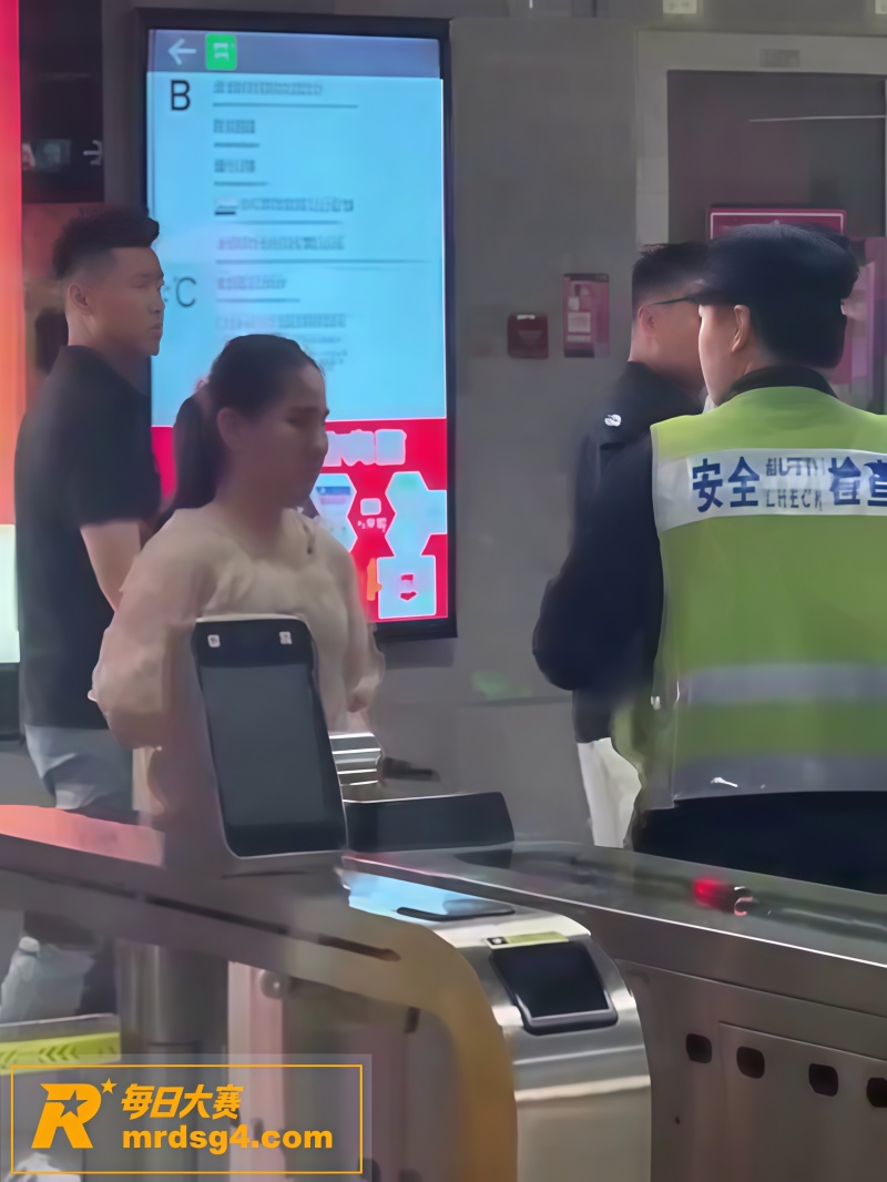 热门吃瓜 深圳地铁 相关图片2