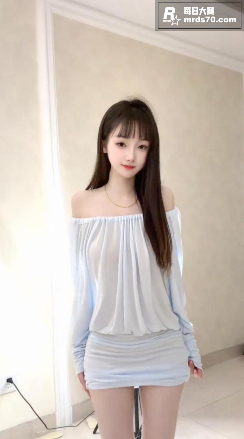 抖音高颜值女神 李梨相关图片7