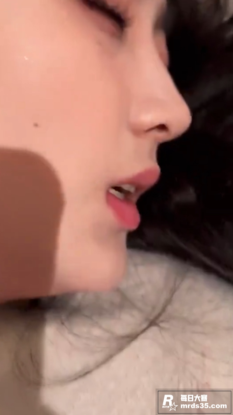 高颜值短剧演员 杨珊相关图片6