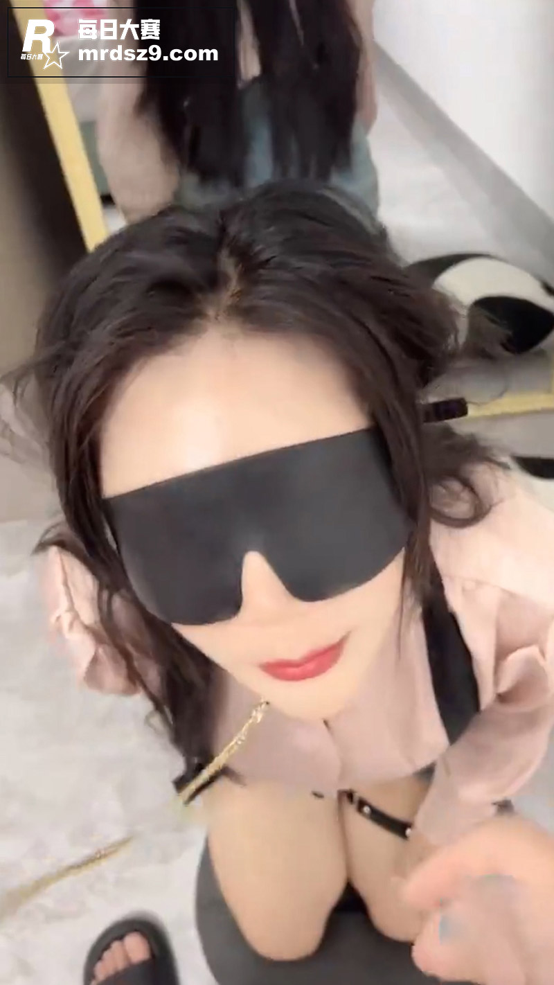 海角社区 奶子即正义相关图片3