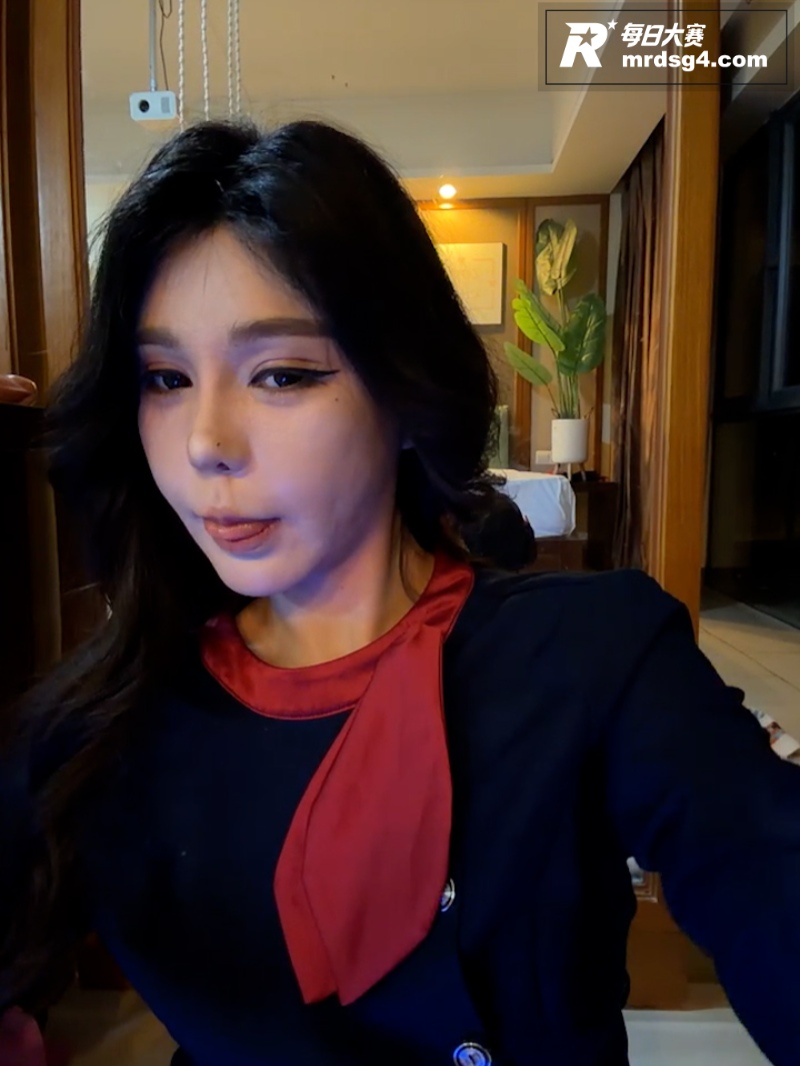 ST站高颜值女神 l相关图片1