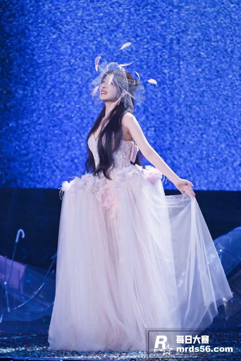 2025张含韵「归韵相关图片6