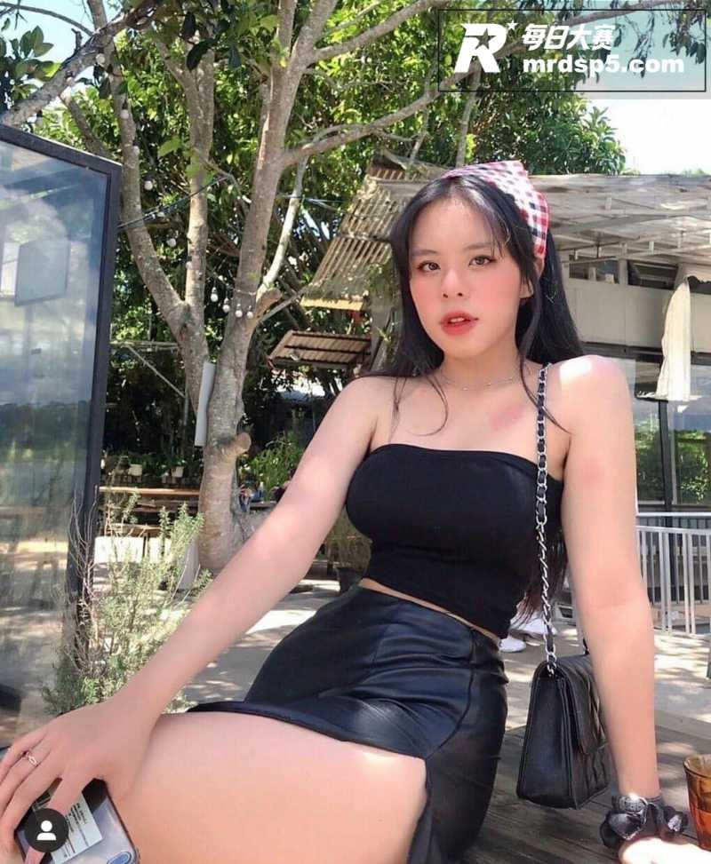 高颜值巨乳越南妹视频相关图片3