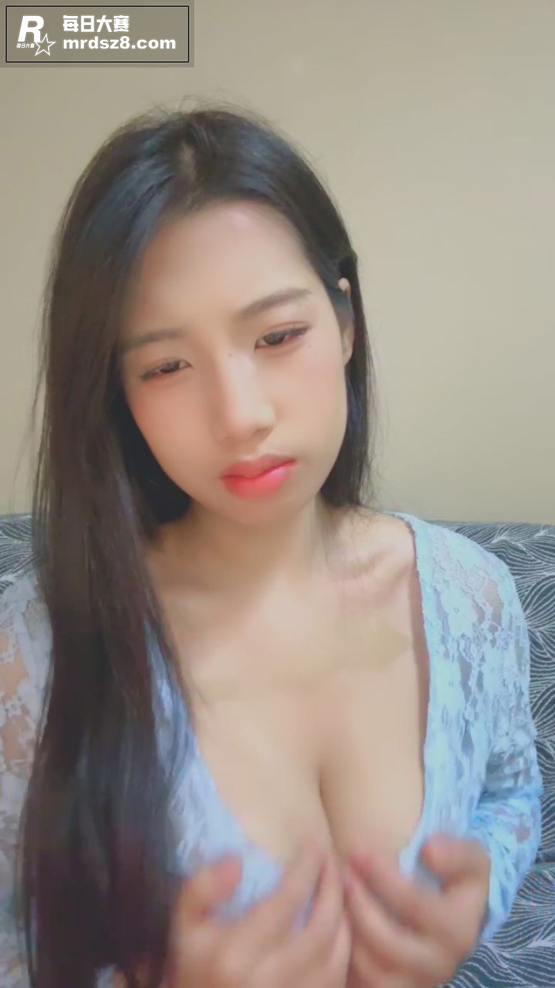 极品巨乳学妹 新人首相关图片2