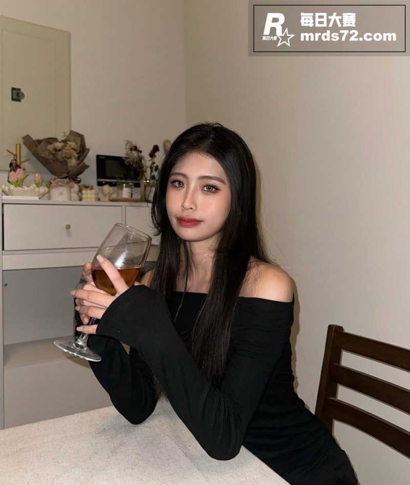 极品高颜值美容院老板相关图片2