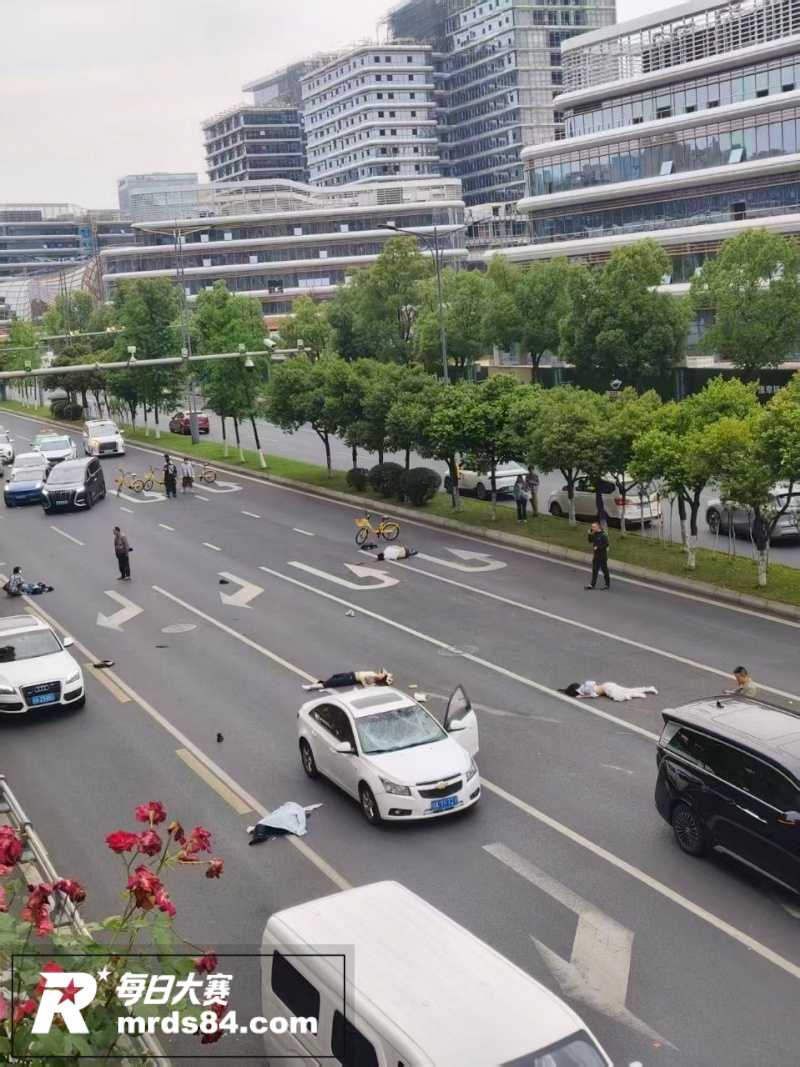 街头热瓜 四川成都市相关图片1