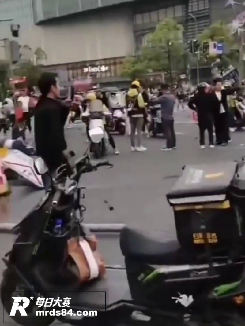 街头热瓜 四川成都市相关图片11